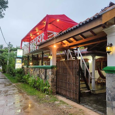 Shantha Surf Villa Weligama Dış mekan fotoğraf