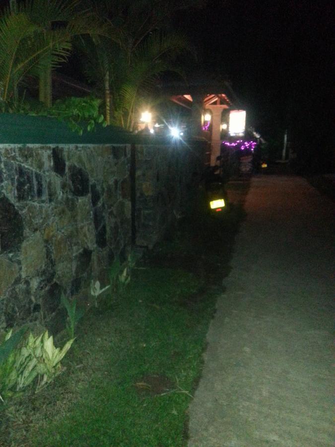 Shantha Surf Villa Weligama Dış mekan fotoğraf